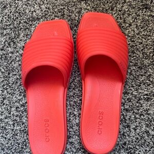 CROCS Women's Vibrant Red Slide Sandals